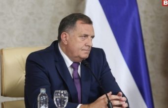 Dodik prijeti šta će se dogoditi ako ga zatvore: “Bude li tako, ode i…” Dodik prijeti šta će se dogoditi ako ga zatvore: “Bude li tako, ode i…”