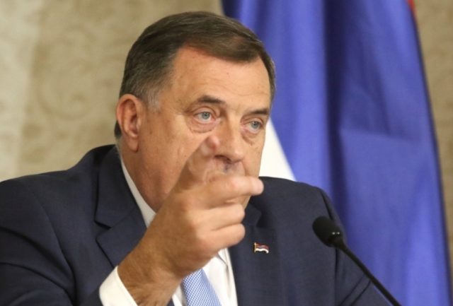 DODIKOV DOGOVOR SA AMERIKANCIMA: Šta je sve Mile dao za život bez sankcija…