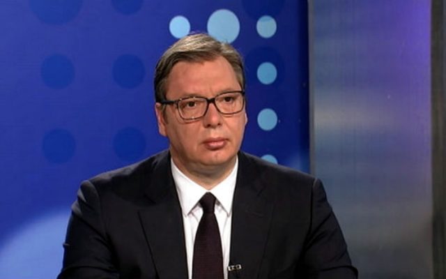 Oglasio se Vučić...!