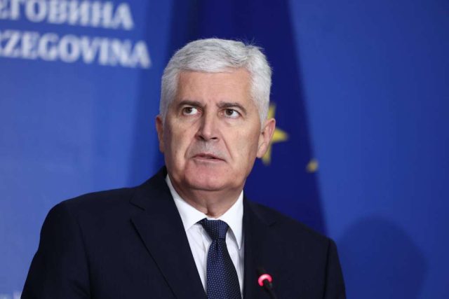 PO ČOVIĆEVOM DIKTATU: Dogovorili smo pregovarača sa EU, evo koga...