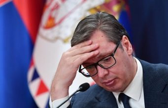 POTEZ KOJI JE IZNENADIO MNOGE: Vučić izrazio saučešće povodom…