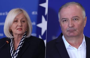 I BORJANA KRIŠTO ‘OČITALA BUKVICU’ HELEZU: Evo šta je poručila kolegi iz Vijeća ministara BiH I BORJANA KRIŠTO ‘OČITALA BUKVICU’ HELEZU: Evo šta je poručila kolegi iz Vijeća ministara BiH