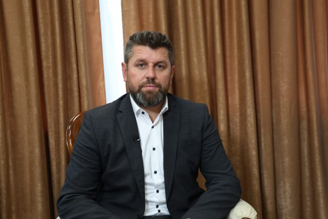 Camil-Durakovic-foto-Nikola-Sekulic-Ringier-2-scaled