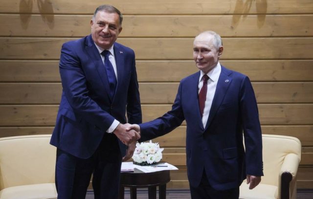 Neviđeno! Dodik moli Putina za pomoć — ruska agencija razotkriva tajne pregovore