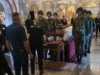 Pogledajte kako su izložili tijelo krvnika Mladića i šta su stavili na sanduk!